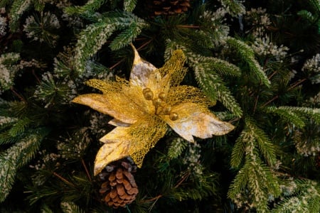 Decoratiune pentru brad in forma de floare