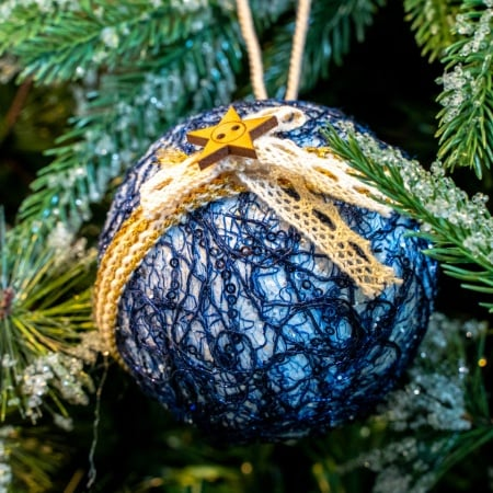 Set 5 globuri din polistiren, diametru 10cm